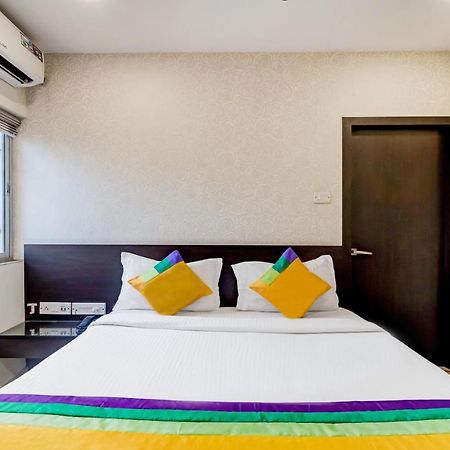 Itsy Hotels Neeranand Plaza 加尔各答 外观 照片
