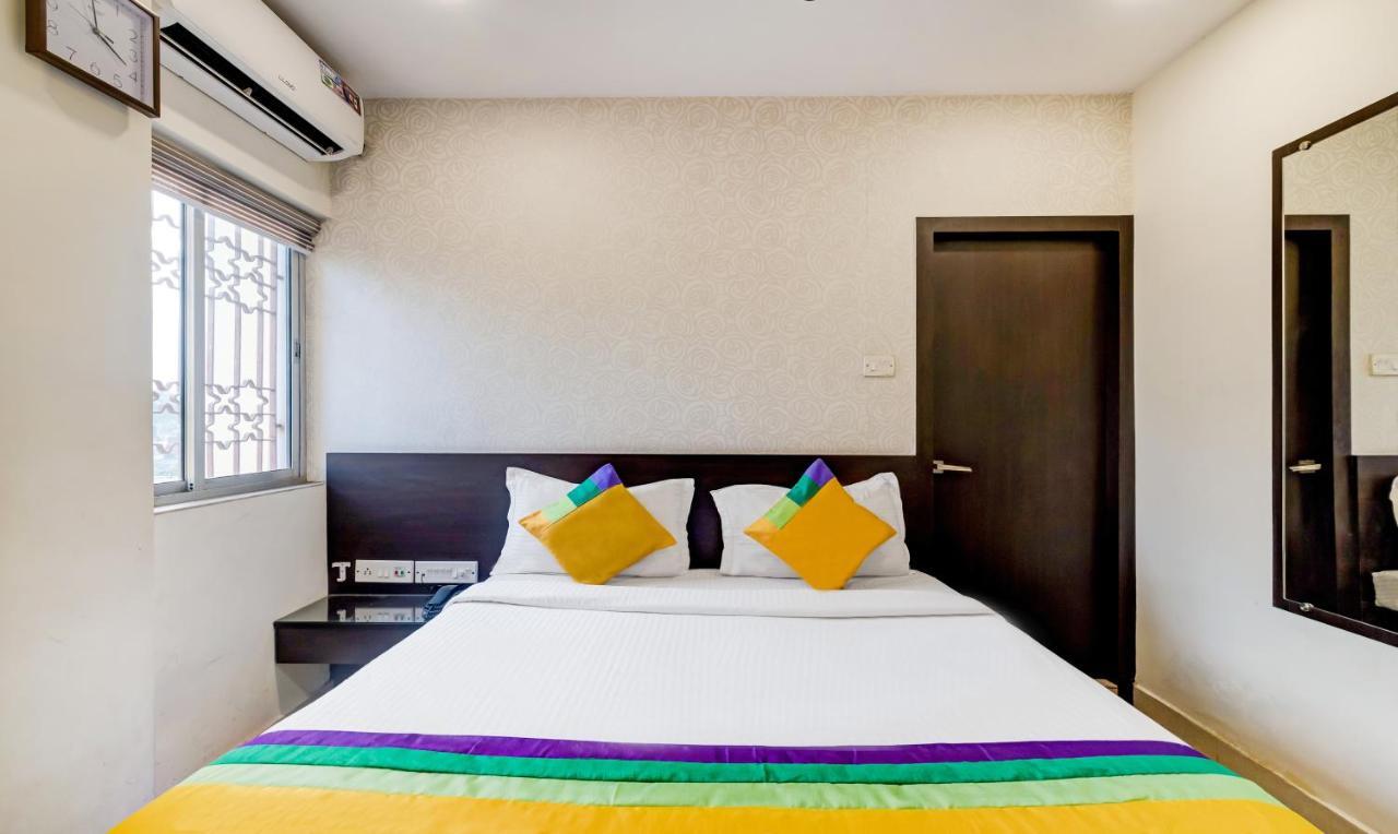 Itsy Hotels Neeranand Plaza 加尔各答 外观 照片