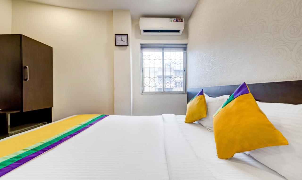 Itsy Hotels Neeranand Plaza 加尔各答 外观 照片